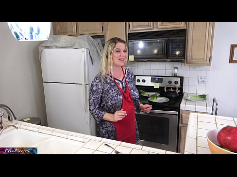 ❤️ Stepmom milking anjeunna di dapur saméméh tanggal na ️❌  Sex dina pornosu.amourpassionfever.ru ﹏
